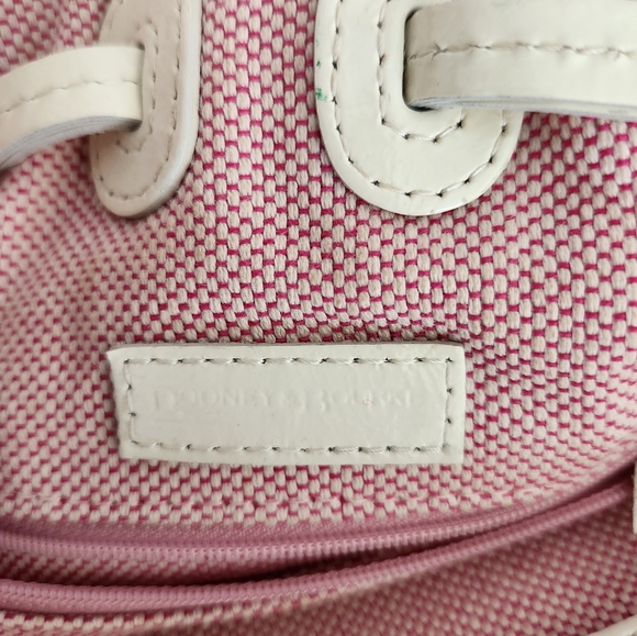 đź’ĄCLEARANCEđź’Ą AUTHENTIC VINTAGE BEIGE PATENT LEATHER DOONEY & BOURKE - Picture 6 of 16
